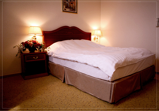 room-card-img-5